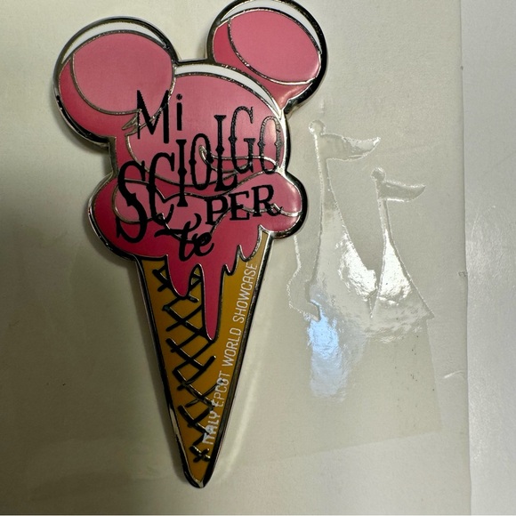 NWT. Disney EPCOT World Showcase 2021 Italy Ice Cream Cone Spumoni. - Picture 2 of 7